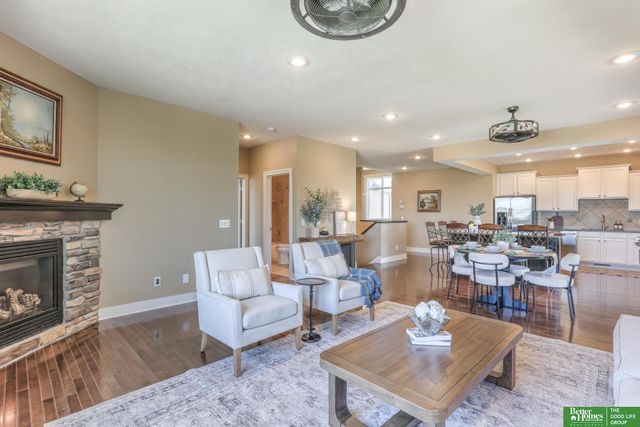 5817 N 159th Street, Omaha, NE 68116