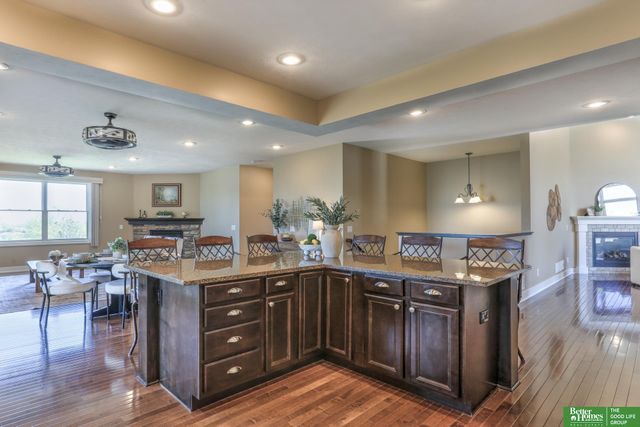 5817 N 159th Street, Omaha, NE 68116