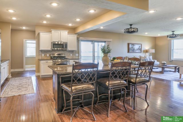 5817 N 159th Street, Omaha, NE 68116