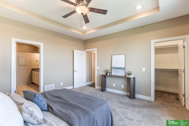 5817 N 159th Street, Omaha, NE 68116