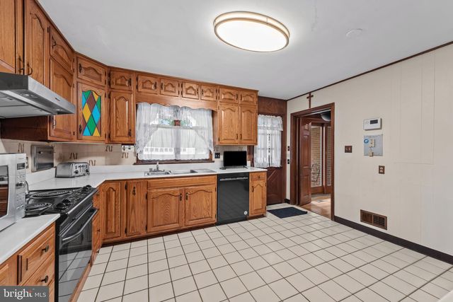 9902 BRAEWOOD RD, Randallstown, MD 21133