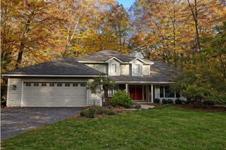 229 Portchester Road, Park Twp, MI 49424