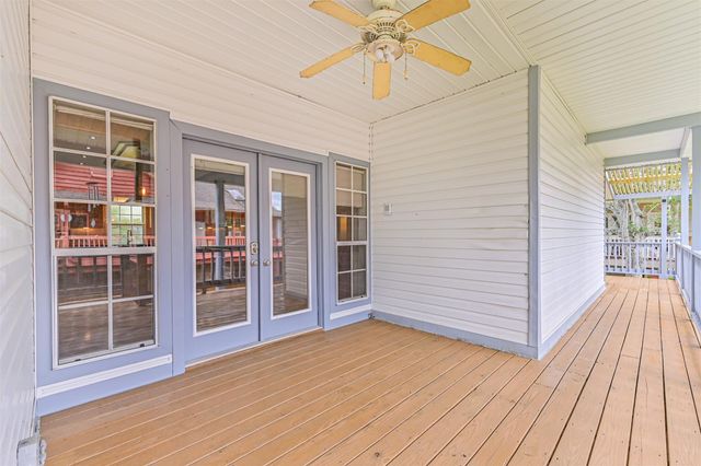 920 Grove Road, Clear Lake Shores, TX 77565