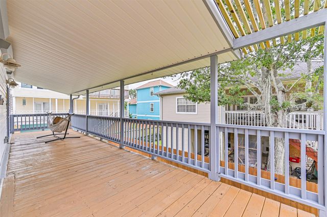 920 Grove Road, Clear Lake Shores, TX 77565