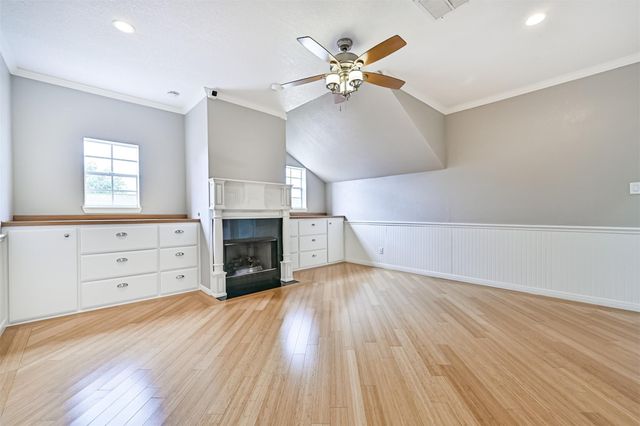 920 Grove Road, Clear Lake Shores, TX 77565