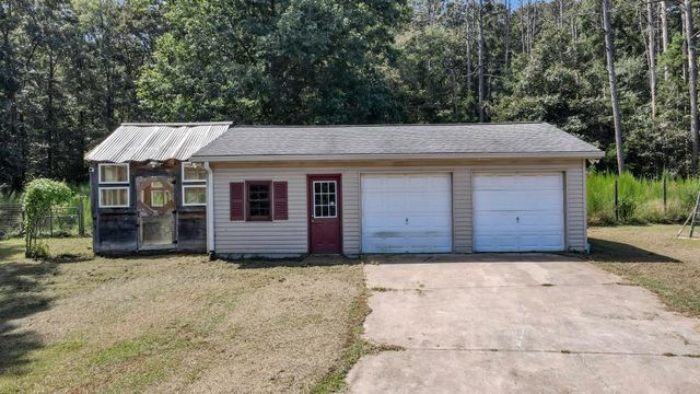 622 Harmony Road SE, Aragon, GA 30104