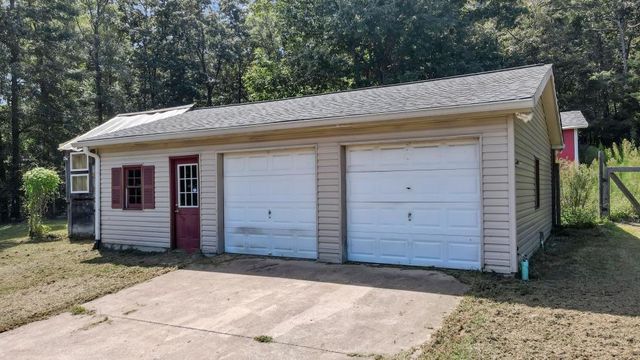 622 Harmony Road SE, Aragon, GA 30104