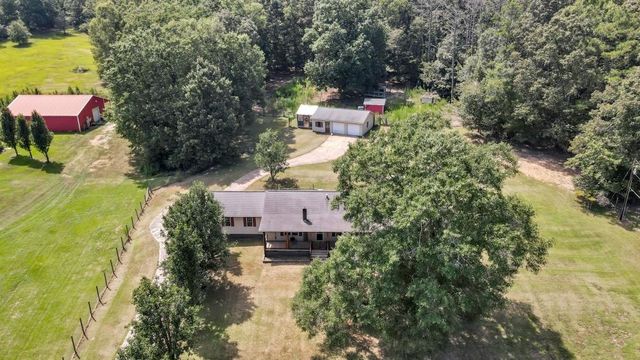 622 Harmony Road SE, Aragon, GA 30104