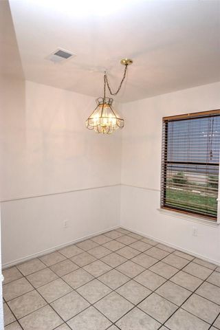 6500 Luckenbach LN, Austin, TX 78729