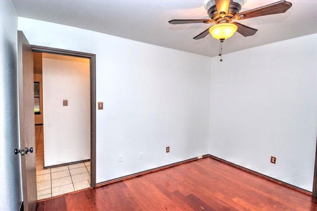 6500 Luckenbach LN, Austin, TX 78729