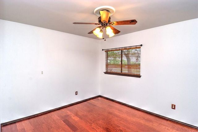 6500 Luckenbach LN, Austin, TX 78729