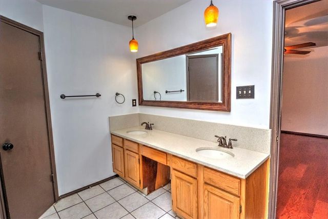 6500 Luckenbach LN, Austin, TX 78729