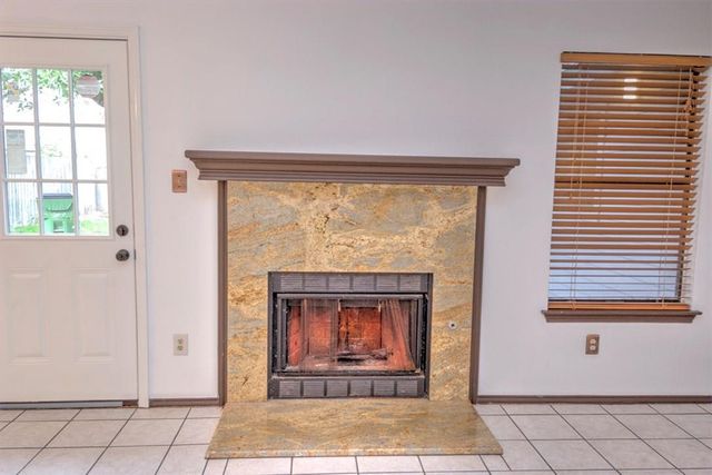 6500 Luckenbach LN, Austin, TX 78729