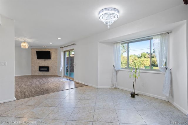 35418 Collingwood Drive, Sterling Heights, MI 48312