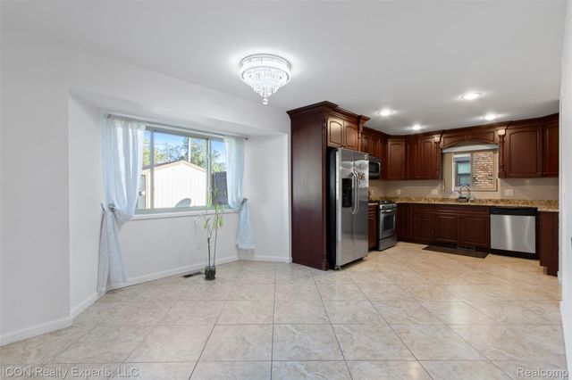 35418 Collingwood Drive, Sterling Heights, MI 48312