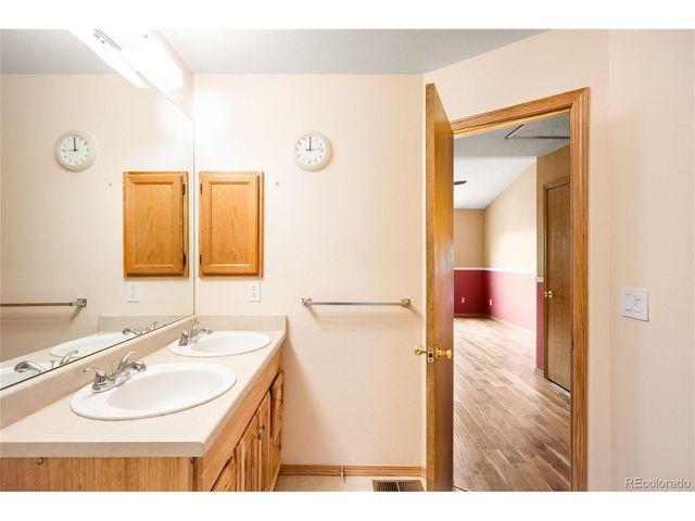 10418 W Dartmouth Ave, Lakewood, CO 80227