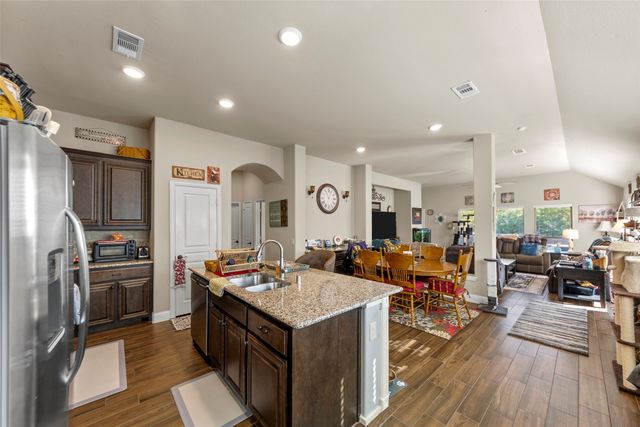 652 Cottage Place, Lavon, TX 75166