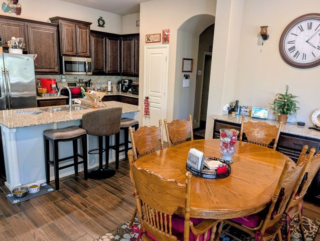 652 Cottage Place, Lavon, TX 75166