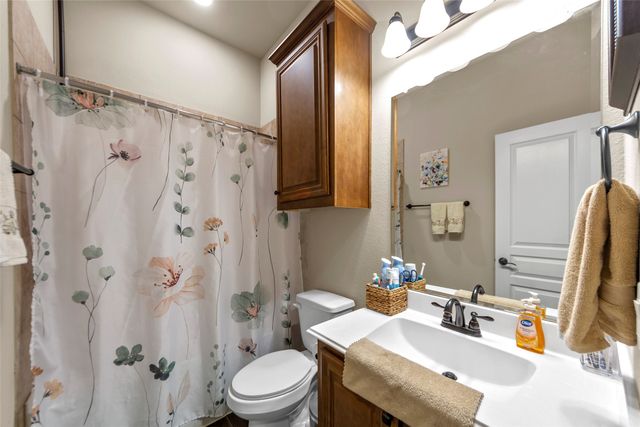 652 Cottage Place, Lavon, TX 75166