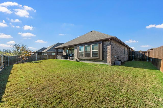 652 Cottage Place, Lavon, TX 75166