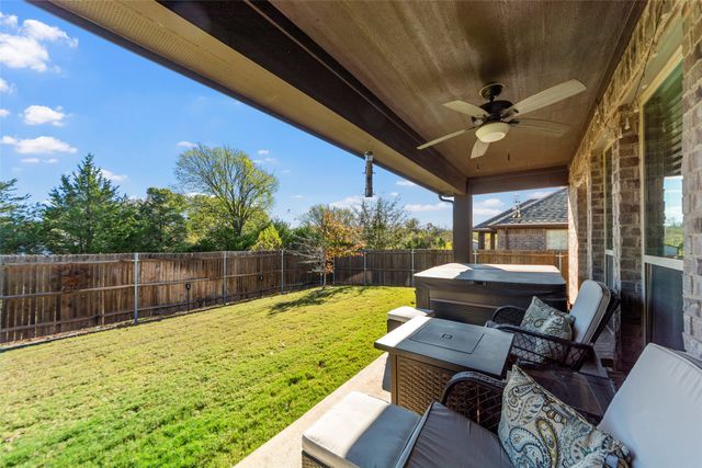 652 Cottage Place, Lavon, TX 75166