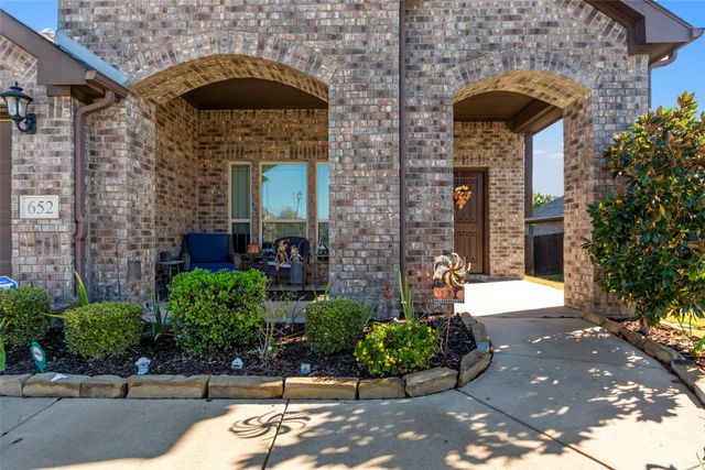 652 Cottage Place, Lavon, TX 75166