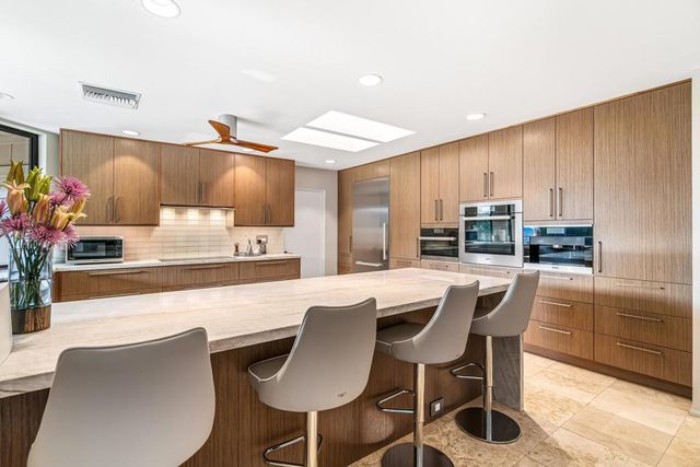 8 Dartmouth Drive, Rancho Mirage, CA 92270