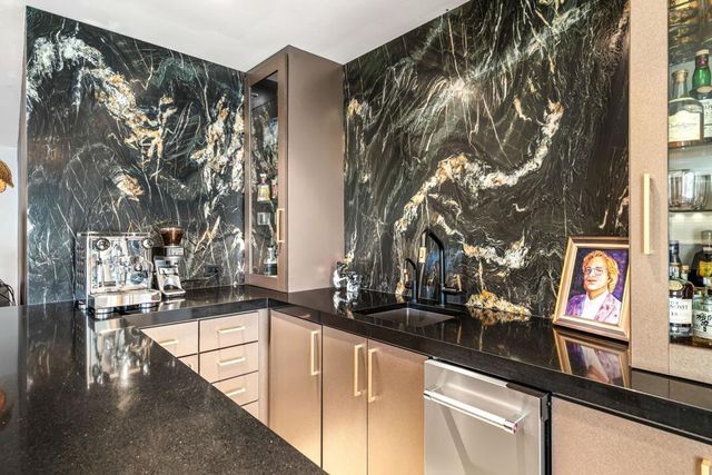 8 Dartmouth Drive, Rancho Mirage, CA 92270