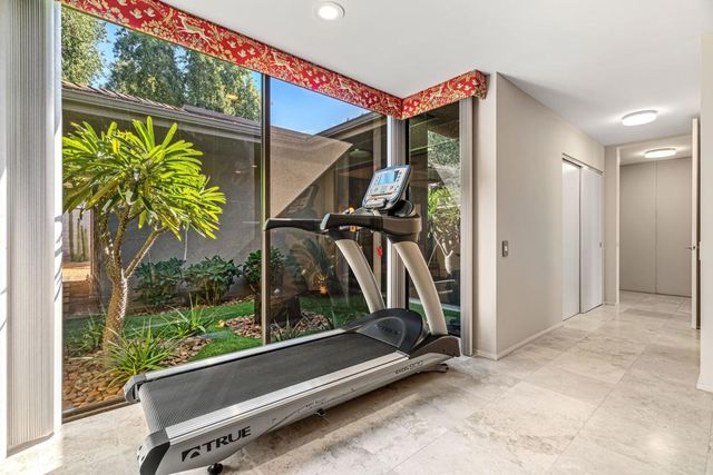 8 Dartmouth Drive, Rancho Mirage, CA 92270