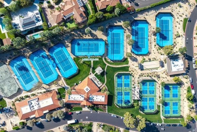 8 Dartmouth Drive, Rancho Mirage, CA 92270