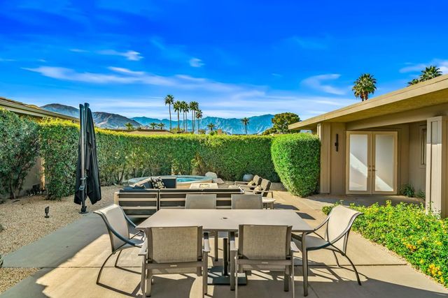8 Dartmouth Drive, Rancho Mirage, CA 92270
