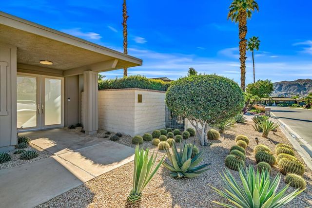 8 Dartmouth Drive, Rancho Mirage, CA 92270