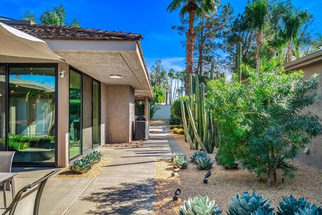 8 Dartmouth Drive, Rancho Mirage, CA 92270