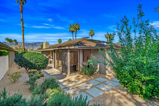 8 Dartmouth Drive, Rancho Mirage, CA 92270