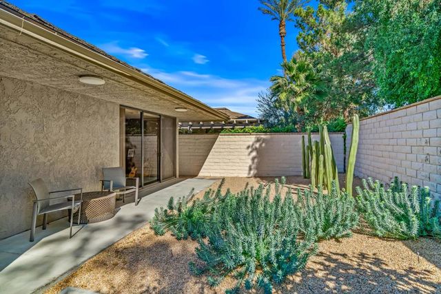 8 Dartmouth Drive, Rancho Mirage, CA 92270