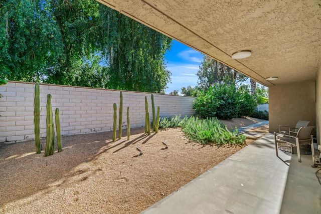 8 Dartmouth Drive, Rancho Mirage, CA 92270