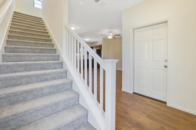 1147 W Putnam Avenue, Porterville, CA 93257