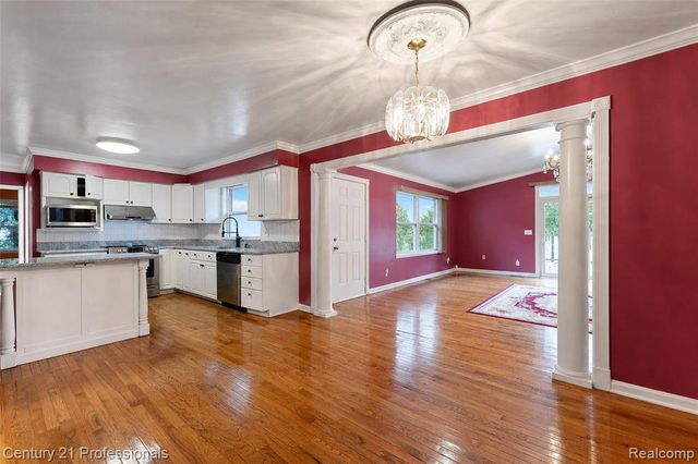 1466 N Beck Road, Canton, MI 48187