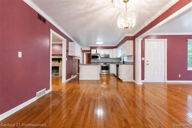 1466 N Beck Road, Canton, MI 48187