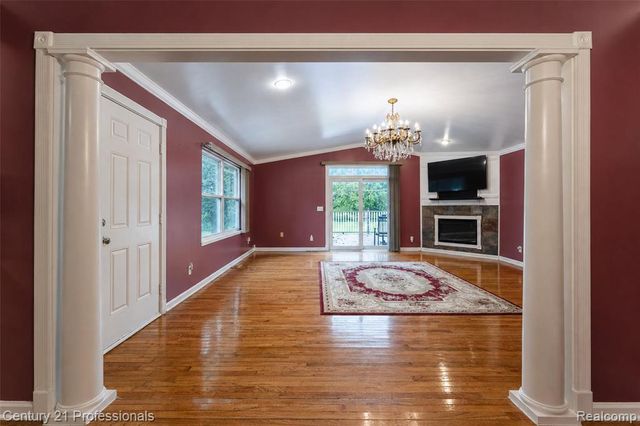 1466 N Beck Road, Canton, MI 48187
