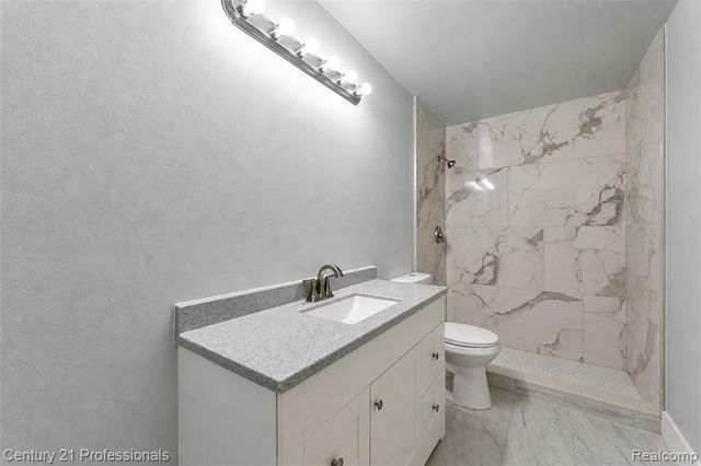 1466 N Beck Road, Canton, MI 48187