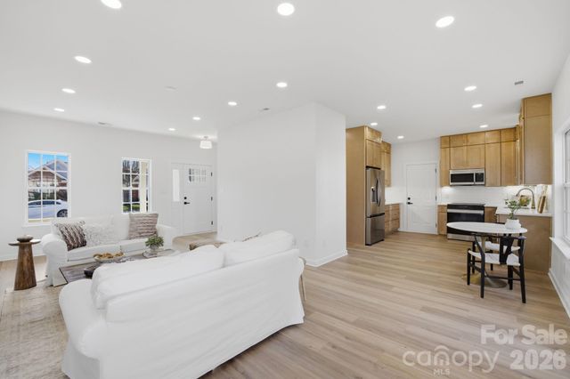 171 Kristens Court Drive, Mooresville, NC 28115