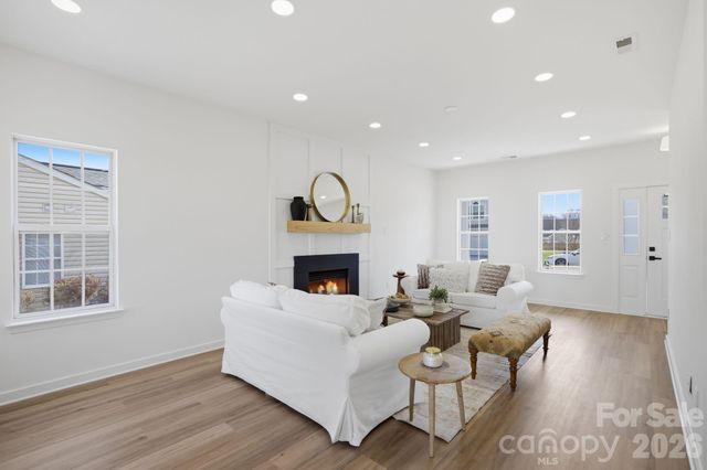 171 Kristens Court Drive, Mooresville, NC 28115