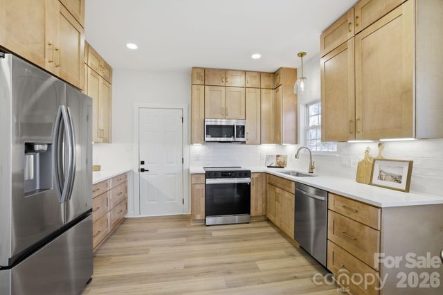 171 Kristens Court Drive, Mooresville, NC 28115