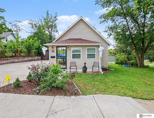 2018 N 35th Street, Omaha, NE 68111