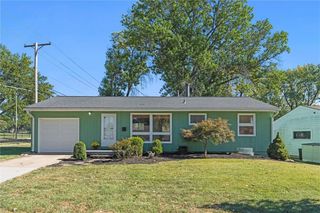 7101 Robinson Drive, Overland Park, KS 66204