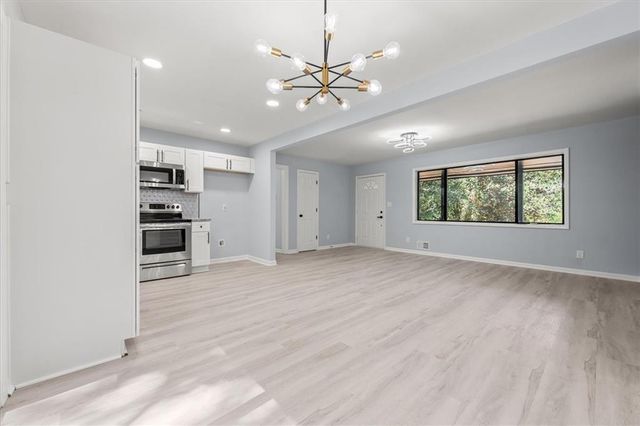 4089 Thetford Court, Decatur, GA 30035