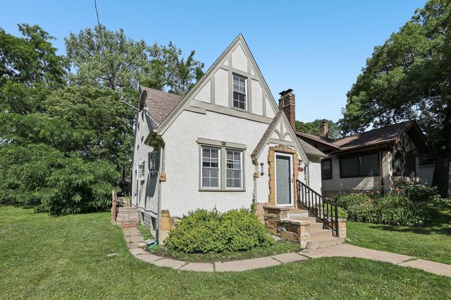 2923 Upton Avenue N, Minneapolis, MN 55411
