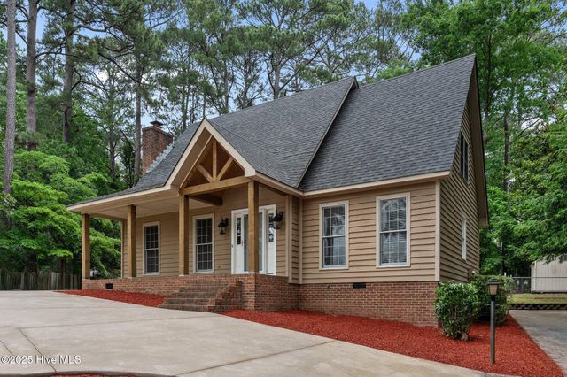 202 Guinevere Lane, Greenville, NC 27858