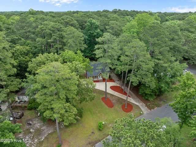 202 Guinevere Lane, Greenville, NC 27858